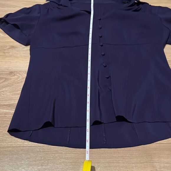 Women’s blue/purple short sleeved button up size medium - Picture 3 of 8